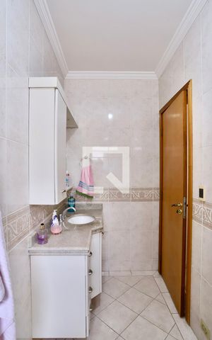 Casa à venda com 220m², 3 quartos e 5 vagas Casa à venda com 220m², 3 quartos e 5 vagasBanheiro do Quarto 2
