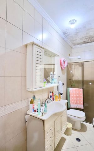Casa à venda com 220m², 3 quartos e 5 vagas Casa à venda com 220m², 3 quartos e 5 vagasBanheiro do Quarto 3