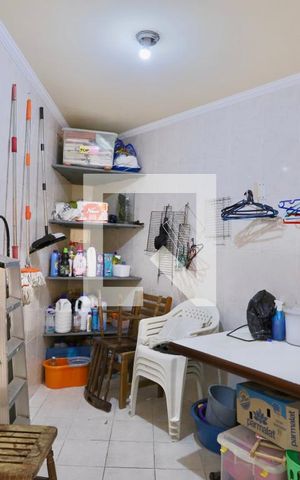Casa à venda com 220m², 3 quartos e 5 vagas Casa à venda com 220m², 3 quartos e 5 vagasQuarto de Serviço