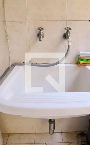 Casa à venda com 220m², 3 quartos e 5 vagas Casa à venda com 220m², 3 quartos e 5 vagasLavanderia