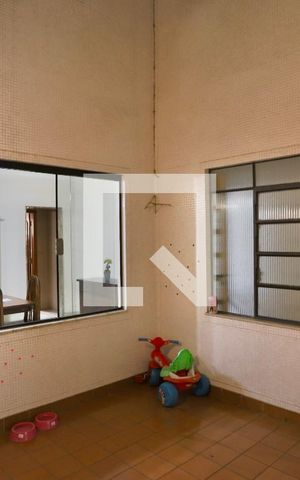 Casa à venda com 220m², 3 quartos e 5 vagas Casa à venda com 220m², 3 quartos e 5 vagasVaranda da Sala