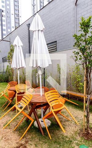 Apartamento à venda com 42m², 2 quartos e sem vaga Apartamento à venda com 42m², 2 quartos e sem vagaÁrea comum - Churrasqueira