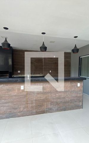Casa de condomínio à venda com 200m², 6 quartos e 2 vagas Casa de condomínio à venda com 200m², 6 quartos e 2 vagasÁrea ExternaÁrea Externa