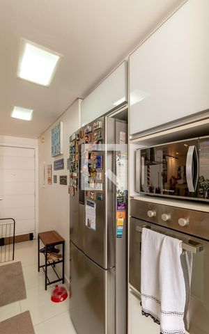 Apartamento à venda com 88m², 2 quartos e 1 vaga Apartamento à venda com 88m², 2 quartos e 1 vagaCozinha