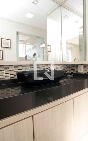 Apartamento à venda com 157m², 3 quartos e sem vagaBanheiro Quarto 1 Suíte