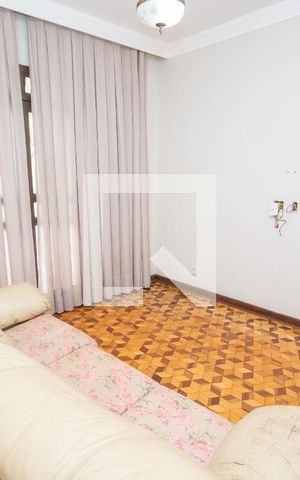Casa para alugar com 398m², 5 quartos e 4 vagasSala de TV