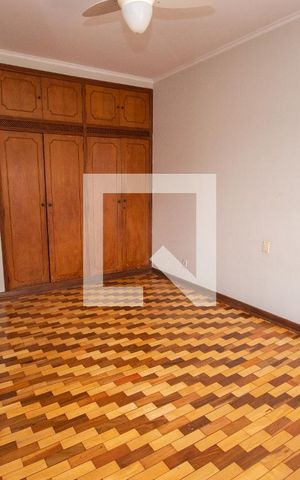 Casa para alugar com 398m², 5 quartos e 4 vagasSuíte 1