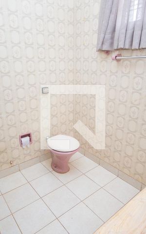 Casa para alugar com 398m², 5 quartos e 4 vagasBanheiro da Suíte 1