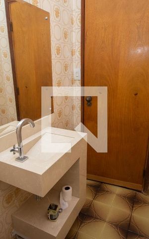 Casa para alugar com 398m², 5 quartos e 4 vagasLavabo