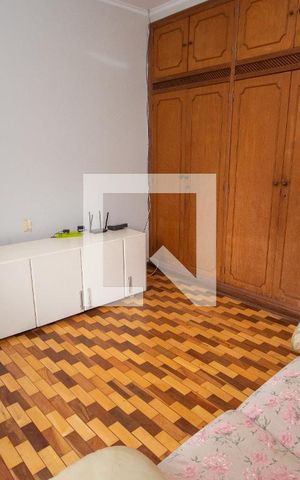 Casa para alugar com 398m², 5 quartos e 4 vagasQuarto 1