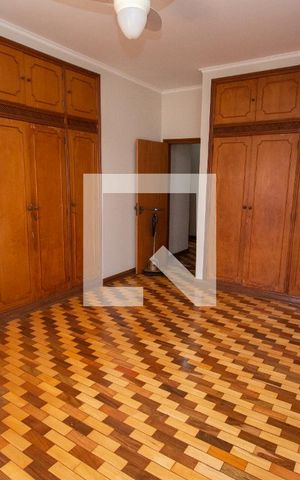 Casa para alugar com 398m², 5 quartos e 4 vagasSuíte 1