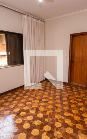 Casa para alugar com 398m², 5 quartos e 4 vagasSuíte 2