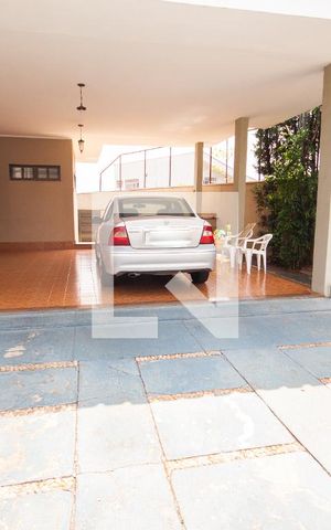Casa para alugar com 398m², 5 quartos e 4 vagasGaragem