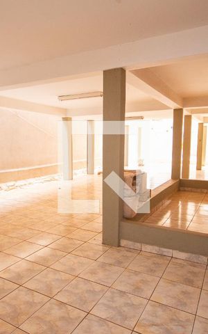 Casa para alugar com 398m², 5 quartos e 4 vagasQuintal