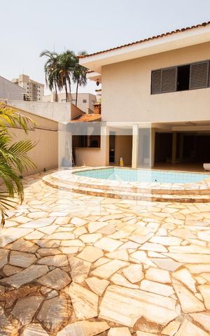 Casa para alugar com 398m², 5 quartos e 4 vagasÁrea comum - Piscina