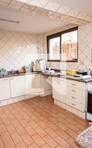 Casa para alugar com 450m², 5 quartos e sem vagaCozinha do Salão de Festas