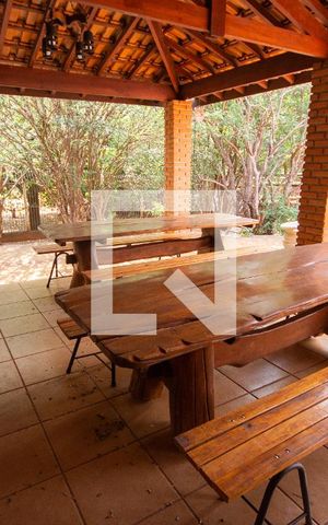 Casa para alugar com 450m², 5 quartos e sem vagaChurrasqueira