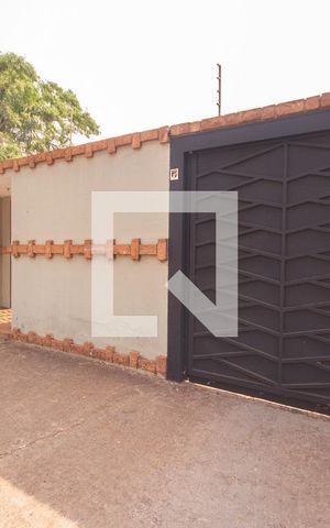 Casa para alugar com 450m², 5 quartos e sem vagaFachada