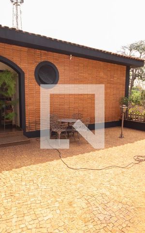 Casa para alugar com 450m², 5 quartos e sem vagaVaranda