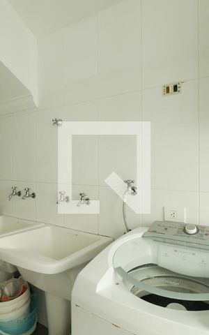 Casa à venda com 350m², 4 quartos e 5 vagasÁrea de Serviço