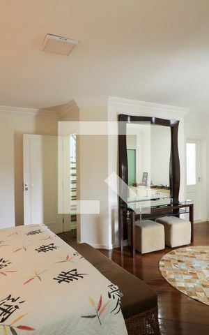 Casa à venda com 350m², 4 quartos e 5 vagasSuíte 4