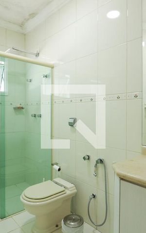 Casa à venda com 350m², 4 quartos e 5 vagasBanheiro da Suíte 3