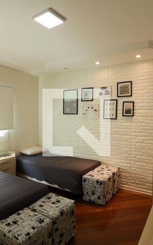 Casa à venda com 350m², 4 quartos e 5 vagasSuíte 1