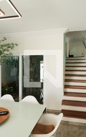Casa à venda com 350m², 4 quartos e 5 vagasCozinha e Sala de Jantar