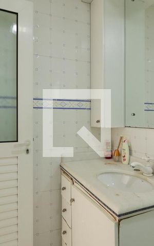 Casa à venda com 350m², 4 quartos e 5 vagasBanheiro Externo