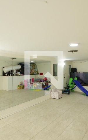 Casa à venda com 350m², 4 quartos e 5 vagasSalão Externo