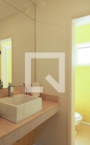 Casa à venda com 350m², 4 quartos e 5 vagasLavabo