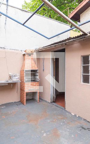 Casa à venda com 125m², 2 quartos e 2 vagasQuintal