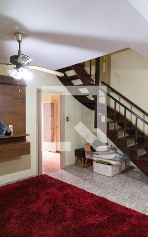 Casa à venda com 125m², 2 quartos e 2 vagasSala