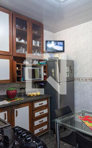 Casa à venda com 300m², 5 quartos e 3 vagas Casa à venda com 300m², 5 quartos e 3 vagasCozinha