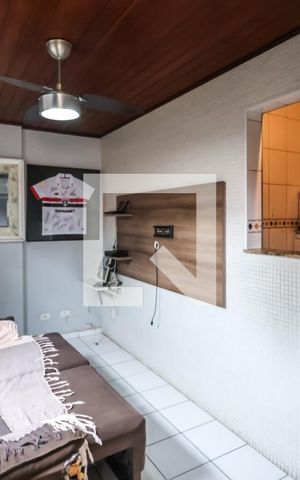 Casa à venda com 400m², 2 quartos e sem vaga Casa à venda com 400m², 2 quartos e sem vagaSala
