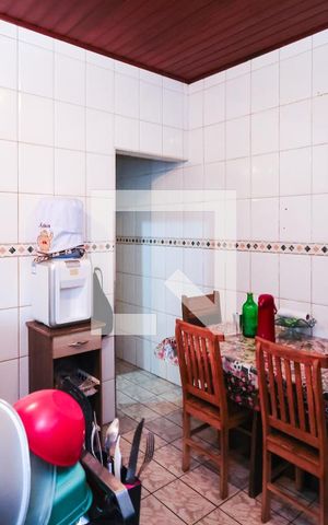 Casa à venda com 400m², 2 quartos e sem vaga Casa à venda com 400m², 2 quartos e sem vagaCozinha