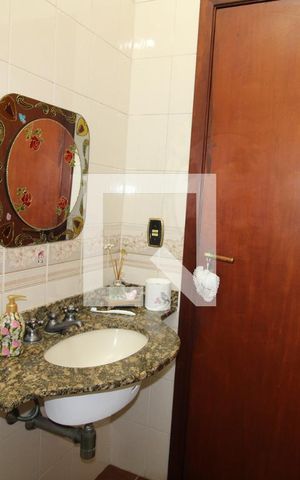 Casa à venda com 462m², 6 quartos e 6 vagasLavabo