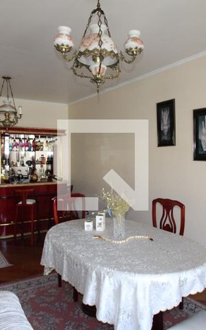Casa à venda com 462m², 6 quartos e 6 vagasSala