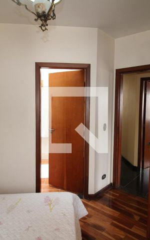 Casa à venda com 462m², 6 quartos e 6 vagasQuarto 5