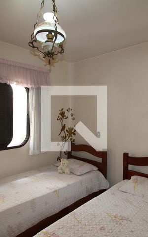 Casa à venda com 462m², 6 quartos e 6 vagasQuarto 5