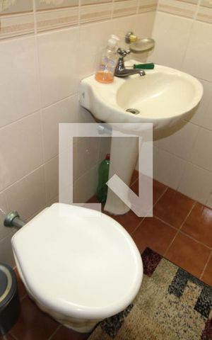 Casa à venda com 462m², 6 quartos e 6 vagasBanheiro 1