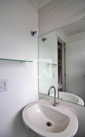 Apartamento para alugar com 48m², 2 quartos e 1 vagaBanheiro Social