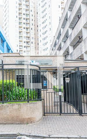 Apartamento para alugar com 48m², 2 quartos e 1 vaga Apartamento para alugar com 48m², 2 quartos e 1 vagaFachada