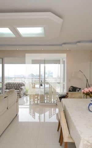 Apartamento à venda com 140m², 4 quartos e 2 vagasSala
