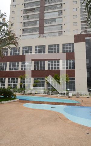Apartamento à venda com 140m², 4 quartos e 2 vagasÁrea comum - Piscina