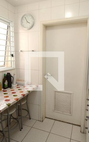 Apartamento à venda com 140m², 4 quartos e 2 vagasCopa