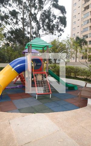 Apartamento à venda com 140m², 4 quartos e 2 vagasÁrea comum - Playground