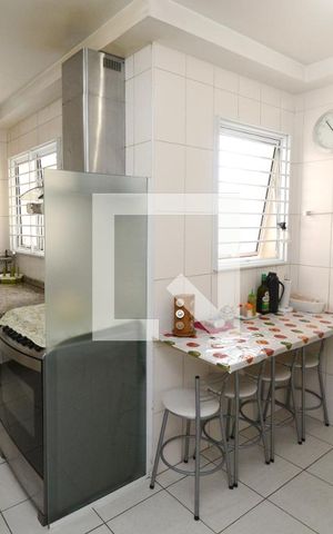 Apartamento à venda com 140m², 4 quartos e 2 vagasCozinha