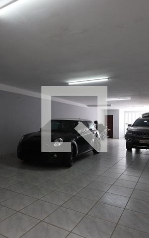 Casa à venda com 325m², 5 quartos e 6 vagasGaragem