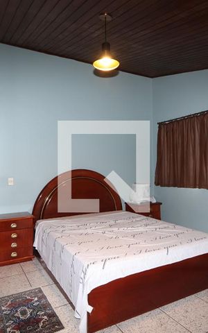 Casa à venda com 325m², 5 quartos e 6 vagasSuíte 2